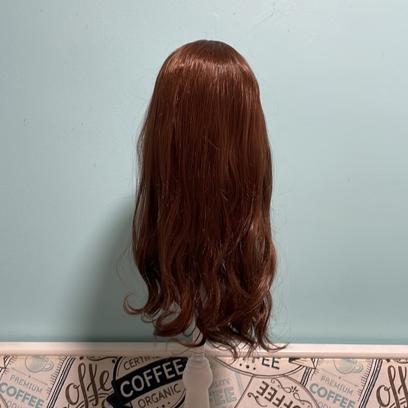 Auburn synthetic 20” wig - Picture 4 of 7